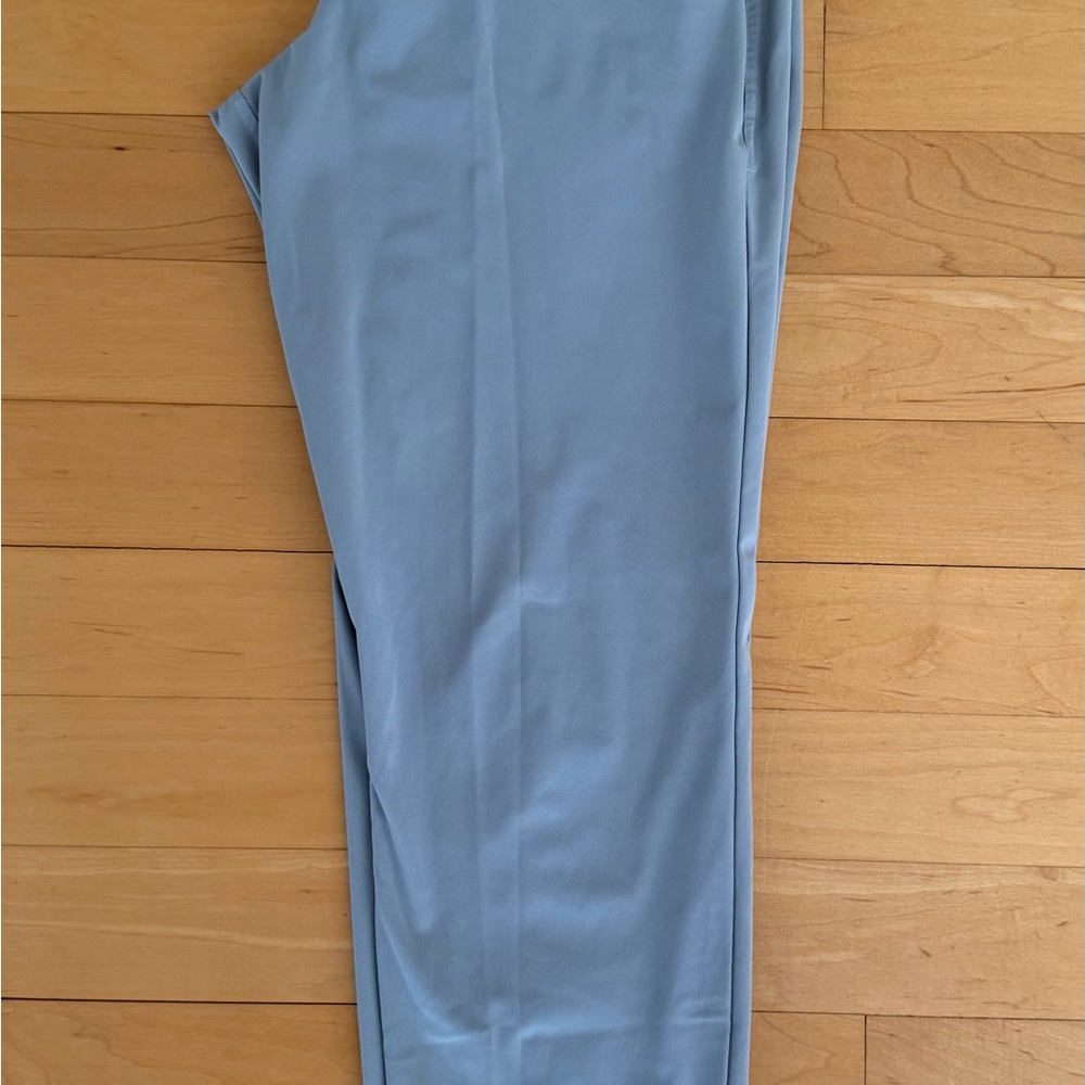lululemon athletica men’s chinos — light grey